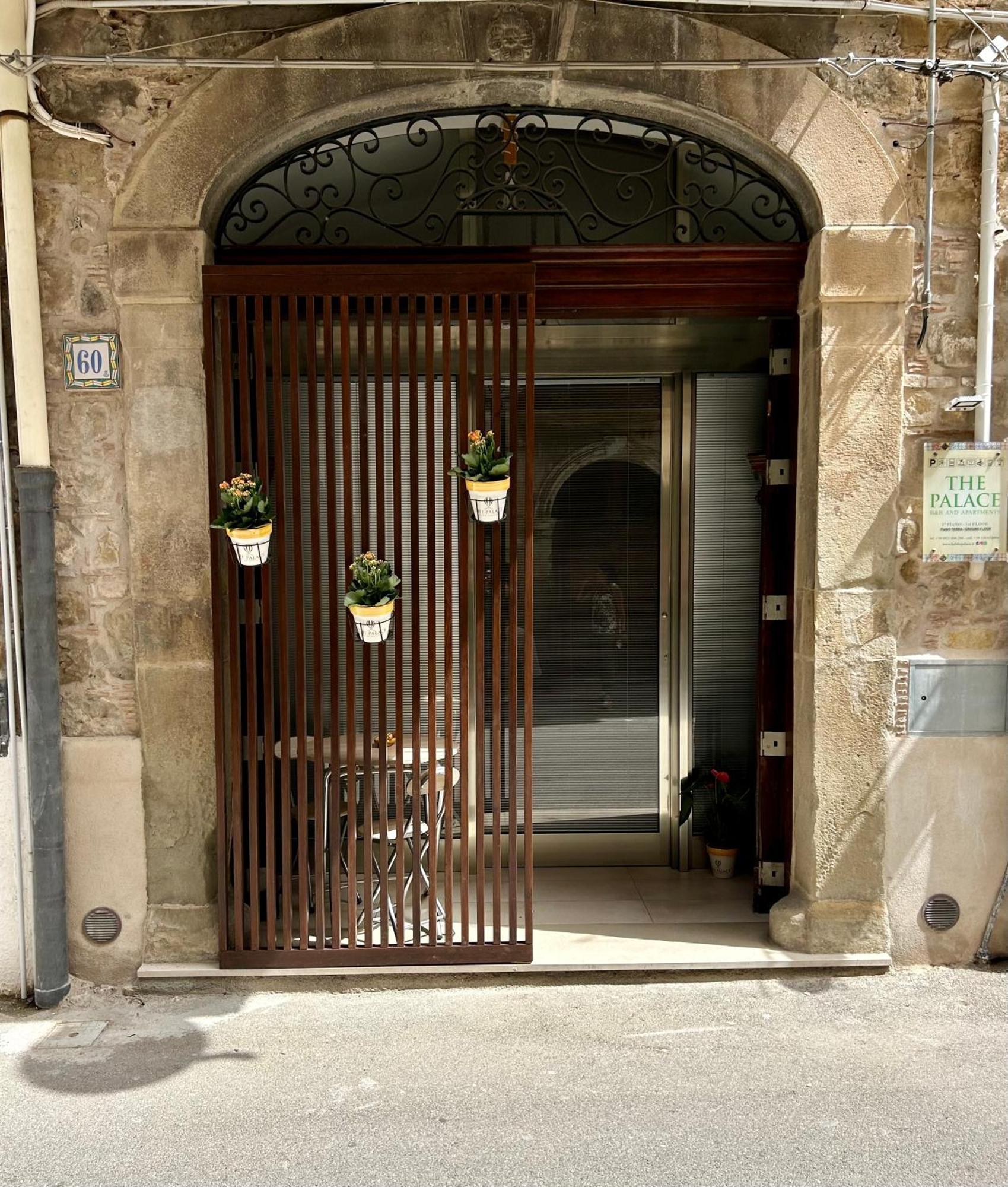 The Palace B&B And Apartments Santo Stefano di Camastra Exterior foto